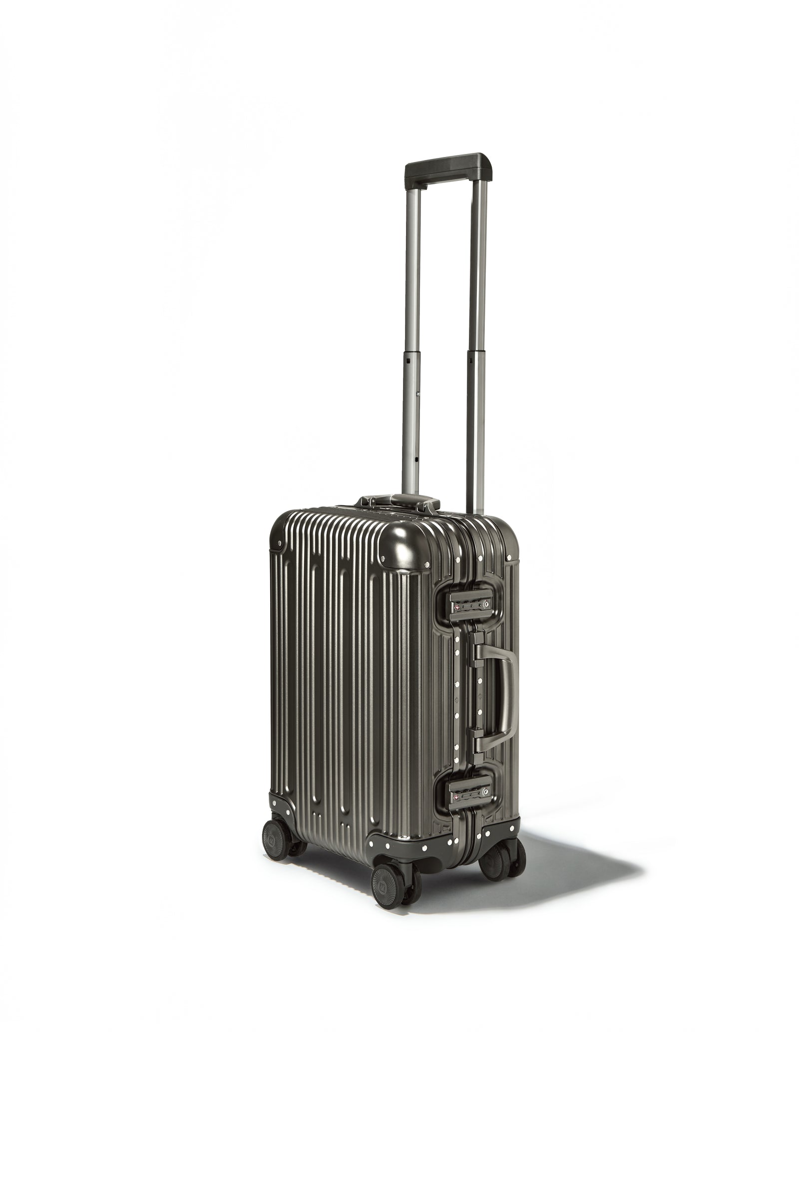 Prezor Aluminum Suitcase - Metallic Grey